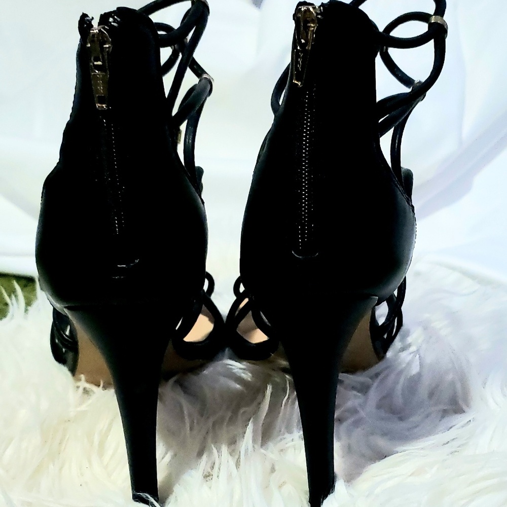 ❗Aldo Black Strappy Heels with Gold Accents🔥 - Picture 3 of 4